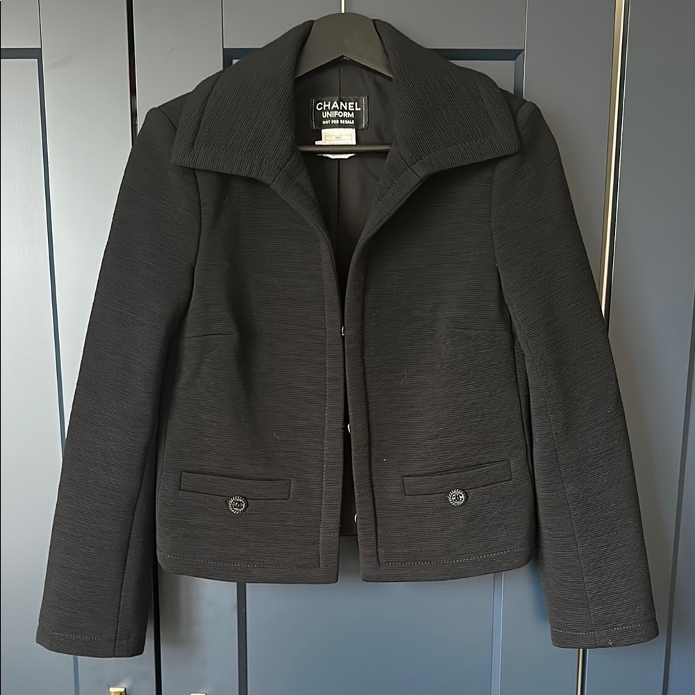 Chanel Black Blazer Elegant Structured Wool